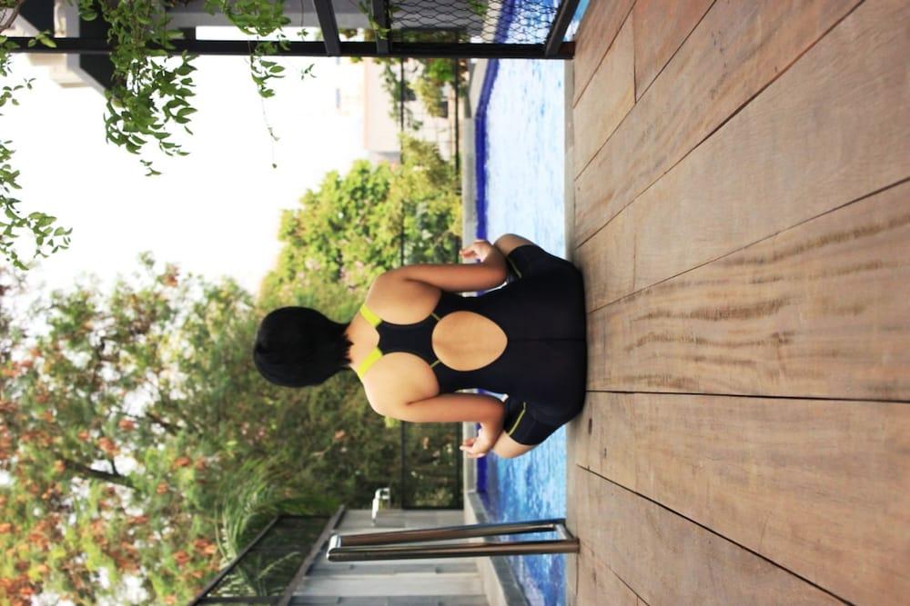 Agria Hotel Bogor Kültér fotó