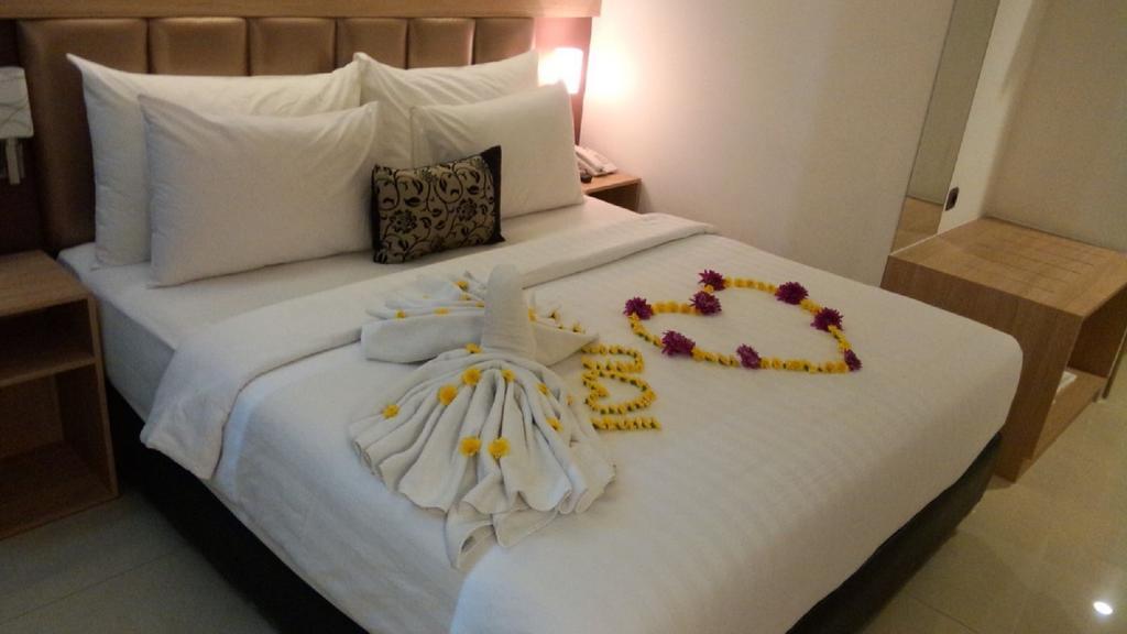 Agria Hotel Bogor Kültér fotó