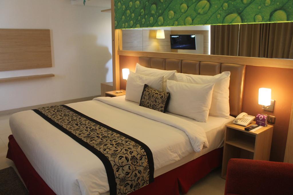 Agria Hotel Bogor Kültér fotó