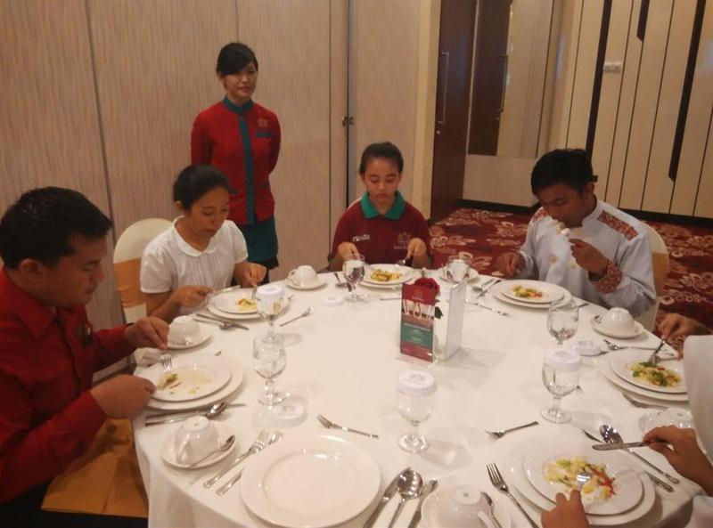 Agria Hotel Bogor Kültér fotó