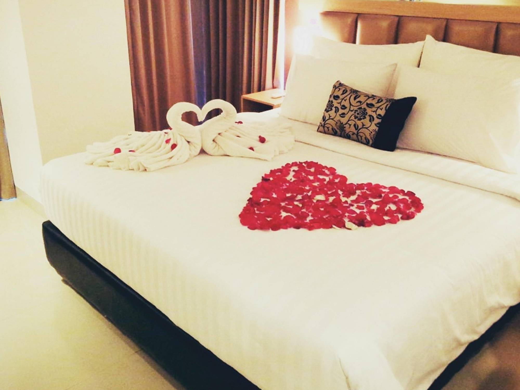 Agria Hotel Bogor Kültér fotó