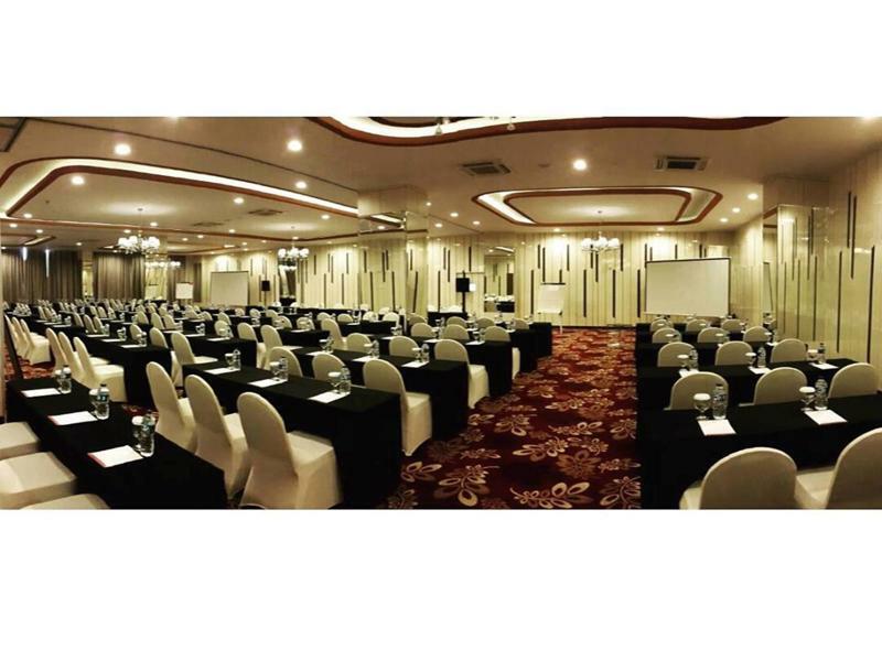 Agria Hotel Bogor Kültér fotó